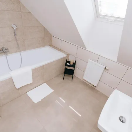 Apartmán 25 *